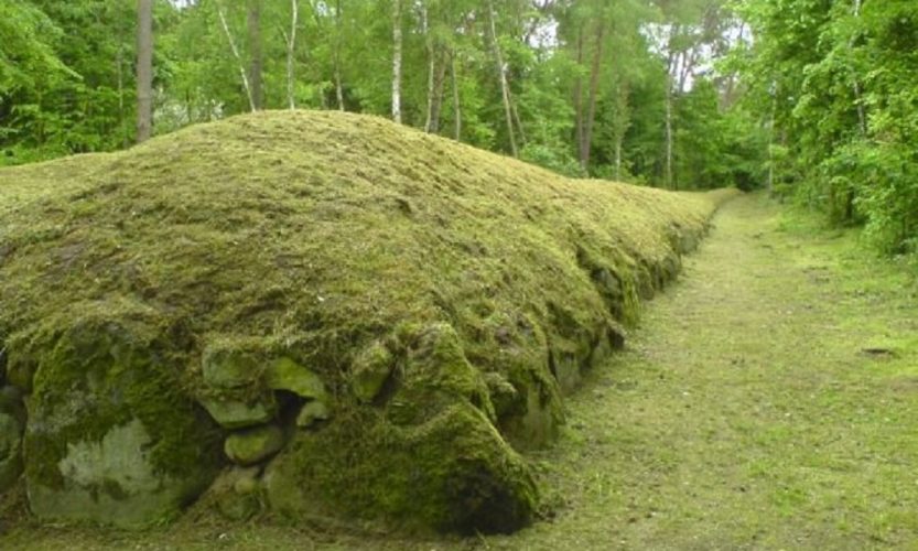 Мегалитни гробници